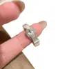 Anel de Fivela de Couro com Zircônia Completa para Mulheres, Anel Escovado Simples e Luxuoso, Joia Exquisita e Versátil para Venda por Atacado