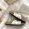Calçados Femininos Tamanho Grande para Uso Externo na Praia, Sandálias Modernas com Uma Tira para Mulheres, Novo Estilo de Verão 2026, Sandálias de Praia Respiráveis Estilo Birkenstock para Mulheres