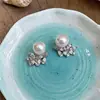 Pendientes de botón redondos de perla con baño de oro real de 18 quilates, lujo ligero, alta gama, a la moda, sencillos, versátiles, pendientes exquisitos para mujer