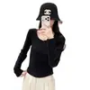 Design de primavera e outono com detalhes vazados em blocos, elegante, modelador, suave, rejuvenescedor, gola redonda, malha simples casual básica para mulheres