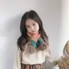 Bufanda de Punto con Bolas de Lana y Cuadrícula Tianzi para Niños, Cálida para Otoño e Invierno, para Niños y Niñas, Estilo Coreano, Conjunto de Bufanda de Moda, Niños de Moda