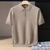 Camisa básica de tricô de cashmere de manga curta simples para homens, corte solto, modelagem que afina a silhueta, gola polo, suéter versátil para o dia a dia e trabalho.