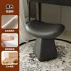 Silla de maquillaje para uso doméstico, taburete de tocador moderno de alta gama, silla giratoria de tocador de lujo ligero para dormitorio de niñas, simple y elegante