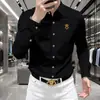 Camisa ligera de manga larga estilo europeo con bordado de abeja y cuello, corte ajustado, resistente a las arrugas, adecuada para ropa business casual, negra