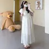 Vestido de Maternidad de Moda de Verano 2026 con Bordado Pesado, Mangas Abullonadas Ligeras, Efecto Adelgazante y Rejuvenecedor