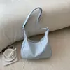 Bolso transfronterizo para mujer de gran capacidad, nuevo modelo 2026, diseño de nicho, bolso de hombro y bandolera simple, bolso versátil tipo dumpling para el día a día