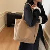 Bolsa de Ombro Grande de Moda Simples, Nova para o Outono de 2026, Bolsa de Mão Versátil Casual, Bolsa Tote para Estudante