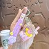 Llavero de pato amarillo con arena movediza de cristal y melodía, para mujer, lindo, taza de té con leche, botella flotante, muñeco, colgante pequeño para mochila escolar