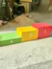 Podio de acero y madera para competiciones infantiles y de adultos, podio plegable para eventos de atletismo, colores y tamaños.