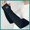 Mangas de Hielo con Protección Solar para Hombre Sueltas Tallas Grandes Verano Mangas para Brazos de Seda de Hielo Guantes con Protección UV para Mujer Mangas de Protección para Brazos para Ciclismo y Conducir