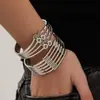 Pulsera Sencilla y Única Calada Incrustada de Diamantes, Acero Inoxidable, Elegante y Personalizada, Diseño Ancho y Audaz, Joyería para Mujer de Moda Europea y Americana