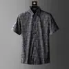 Camisa de Manga Corta para Hombre de Verano Estilo Lujo Ligero, Corte Delgado, Estampado Paisley, Versátil sin Arrugas, Camisa Casual de Manga Corta para Hombre
