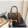 Bolso de mano retro con estampado transfronterizo para mujer, nuevo bolso casual tipo almohada de alta moda, bolso pequeño para hombro y cruzado para el día a día