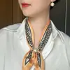 Novedad Primavera/Verano 2026 Hebilla Magnética Protector de Cuello Perezoso Bufanda Pequeña de Seda Bufanda de Cuello Nudo de Mariposa de Moda Chal Bufanda