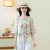 Dropshipping Verão 2026 Nova Moda Retrô Gola Redonda Abotoada Bordada Estampada Manga Três Quartos Leve Blusa para Mulheres