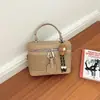 Bolso tote pequeño súper popular para el trabajo, nueva colección de otoño 2026 para mujer, exquisito bolso de hombro para la oficina, bolso bandolera tipo cubo