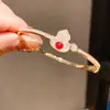 Pulsera con Cierre de Zirconia en Forma de Calabaza con Diseño Único, Adecuada para el Viaje Diario, Versátil, Lujo Ligero, Sensación de Alta Gama, Joyería al por Mayor