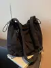 Bolso de Hombro de Pana Casual de Moda para Mujer Bolso Transfronterizo Nuevo Versátil Cruzado Cubo Axila Bolso Tote