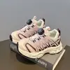 Zapatos Deportivos para Niña 2026 Más Terciopelo Engrosados Hebilla Giratoria Zapatos de Papá Invierno Cálidos Suela Suave Antideslizantes Casuales Versátiles Modernos