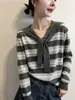 Nuevo Top de Punto Casual Raya Fina con Cuello Chal Falso de Dos Piezas Azul Marino Suéter de Manga Larga Adelgazante A14637