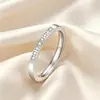 Nuevo Producto de Lujo Ligero: Anillo de Acero Inoxidable 304 con Circonita Microincrustada para Mujer, Diseño de Nicho Anillo de Diamante para Pareja de Acero de Titanio Apilable