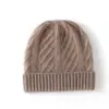 Suave y mullido gorro de cachemira 2026 Otoño/Invierno Nuevo Estilo Unisex Tejido de Cable Casual Protección para las Orejas Gorro Plegable Gorro de Punto a la Moda