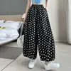 Foto real de pantalones anchos de algodón puro con lunares color marfil para mujer, nuevo estilo de verano 2026, holgados, casuales, versátiles, pantalones tipo linterna cropped