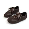 Cadarços de fita plana Sapatos Argan de sola plana Tênis de treino alemão feminino cor café 2026 moda outono tênis esportivos casuais femininos