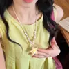 Collar de Cuerda Trenzada con Cuentas de Cerámica Rosa en Forma de Manzana para Mujer Diseño de Nicho Dopamina Cadena para Clavícula Accesorio de Cuello Personalizado