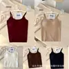 Ropa interior de otoño e invierno con textura de gelatina, cepillada, de soporte suave, con una espalda lisa y amigable con la piel, que presenta una almohadilla de sujetador incorporada para un efecto sin costuras y push-up, y un hermoso diseño en la espalda