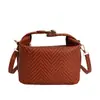 Bolso de diseño minimalista y único, nuevo y moderno 2026, bolso pequeño versátil popular para el hombro