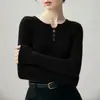 Otoño/Invierno 2026 Nuevo Suéter de Cachemira Cuello Redondo Manga Larga Botones Color Sólido Corte Delgado Favorecedor Top Base