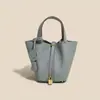 Bolso Canasta de Piel de Vaca de Primera Capa Clásico, Bolso Cubo de Piel Genuina de Lujo Ligero y de Gama Alta, Bolso de Mano de Moda Transfronteriza y Versátil