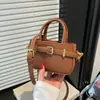 Bolsa de Axila Retrô Estilo Coreano para Mulheres 2026 Nova Outono e Inverno Luxo Leve Nicho Alta Qualidade Bolsa de Ombro Transversal para Mulheres