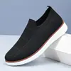 Nuevos Zapatos Casuales de Malla para Hombre, Transpirables, Slip-On, para Primavera y Otoño, Suela Suave, Ligeros, Cómodos