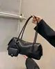 Bolsa de boliche de nicho para mujer, nueva colección otoño/invierno 2026, bolso exquisito, bolsa Boston de gran capacidad, directo de fábrica