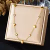 Collar Colgante Retro Multielemento Europeo y Americano con Corazón, Sol, Mariposa, Colgante Redondo, Cadena Chapada en Oro, Joyería de Acero Inoxidable para Mujer
