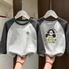 Camiseta de Manga Longa com Gola Redonda Color Block para Crianças Médias e Grandes Meninas Estilosa de Nicho Camada Interna Camiseta Base Estampada Top Outono/Inverno 2026