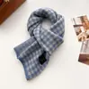 Bufanda Cuadros Versátil Casual de Lujo de Terciopelo Ártico Nueva para Mujer Calentita de Invierno Protección para el Cuello Bufanda Elegante de Cuadros Pequeños