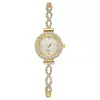 Reloj de moda con diseño de flor retorcida transfronterizo, reloj de cuarzo para mujer redondo y compacto incrustado de diamantes, reloj con pulsera de ajuste libre al por mayor