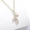 Bestseller transfronteiriço: Colar de folha em cobre com zircônia, minimalista de luxo discreto para mulheres, corrente simples e elegante para a clavícula