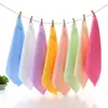 Toalla cuadrada pequeña de fibra de bambú 25*25 toalla para babas de bebé toalla para niños de jardín de infantes toalla cuadrada de fibra de bambú venta al por mayor de fábrica