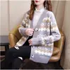 Cardigan Tricotado Jacquard Diamante Cor Contrastante Estilo Coreano Outono e Inverno Novo Estilo Étnico Combinação de Cores Versátil Casaco Solto Suéter para Mulheres