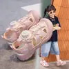 Novas Sandálias Esportivas Infantis para Meninos 2026, Sapatos Casuais para Exterior com Fechamento por Mostrador, Sapatos de Caminhada para Crianças Maiores, Biqueira Fechada Anti-Impacto