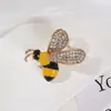 Broche de Pérola Abelha Inseto Diamante Sentido de Alto Padrão Pins de Nicho Corsage de Strass Feminino Acessórios de Vestuário de Alto Padrão