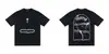 Las camisetas Trapstar están disponibles constantemente, una marca de moda hip-hop de la calle estadounidense, que ofrece camisetas unisex de manga corta holgadas para el verano.