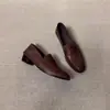 Mocassins retrô de couro estilo britânico para mulheres, sem cadarço, simples e versáteis, com salto grosso, bico redondo e design casual