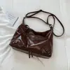 Bolsa de Axila Grande Capacidade Transfronteiriça Feminina 2026 Novo Estilo Tendência Cool Bolsa de Motociclista Casual para o Dia a Dia Ombro Único Transversal Bolsa Tote