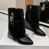 Botas de Pierna de Pantalón con Hebilla Puntiaguda 2026 Nuevo Estilo Europeo Americano Tiburón Botas Altas de Caballero Negro Corto Superior Moda Botas Cortas Mujer
