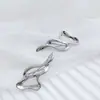 Broche metálico irregular aerodinámico, prendedor de corsage retro a la moda, accesorio para ropa, pasador anti-exposición